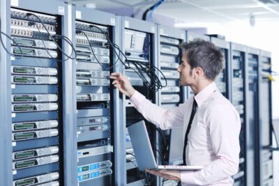 IT specialist doing wi-fi assessment