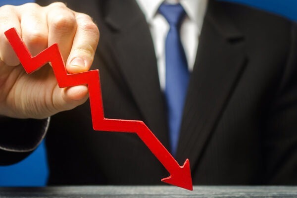 How Slow Internet Affects Business 3 arrow point down showing affect of slow internet on business