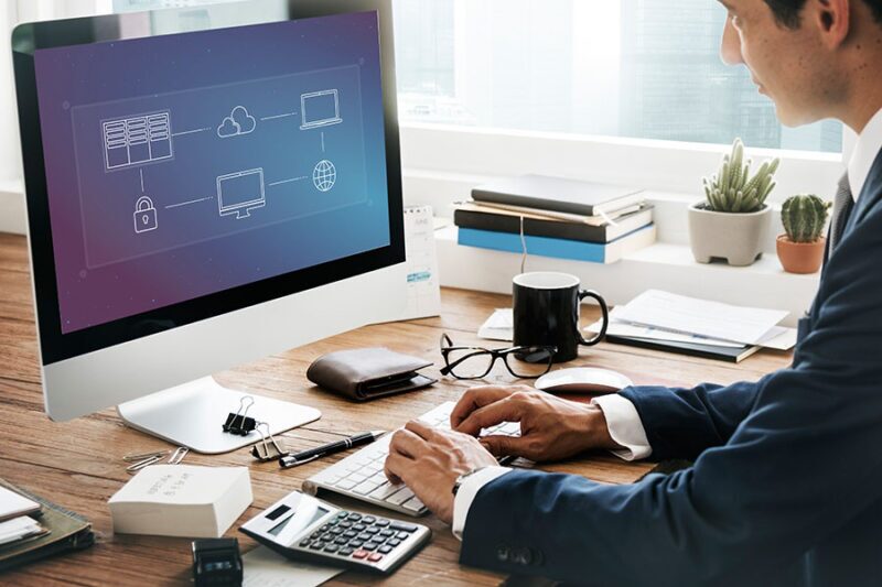 What Is the 3-2-1 Backup Rule? 2 Experienced IT expert carefully crafting a data backup flow concept image for what is the 3-2-1 back up rule