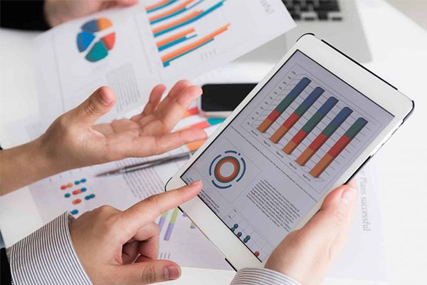IT reporting image concept.
